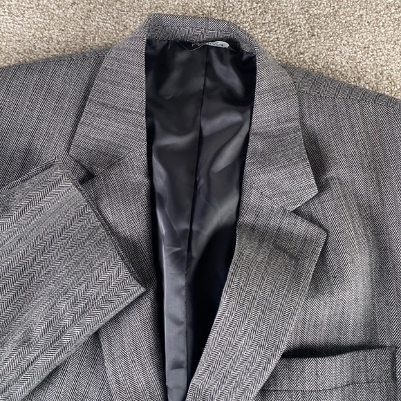Jos. A. Bank Other - Jos A Bank Classic Collection Grey Herringbone 100% Wool Blazer Sport Coat 44L